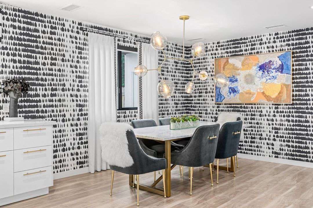 Wallpaper & Wall Murals